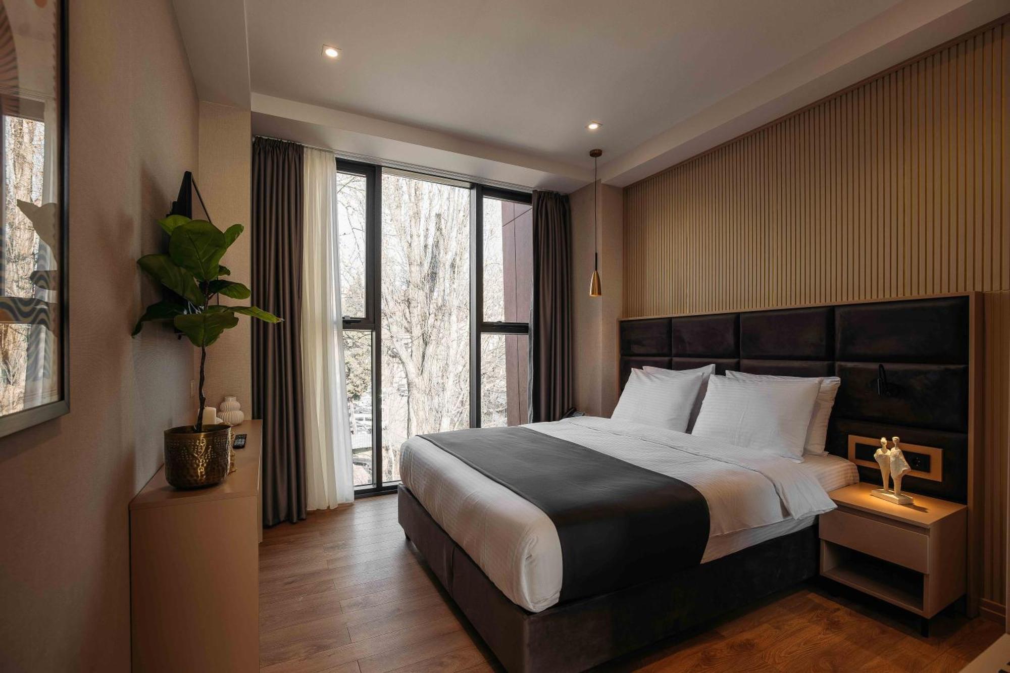 Hotel Monday By Dnt Group Tbilisi Exterior foto